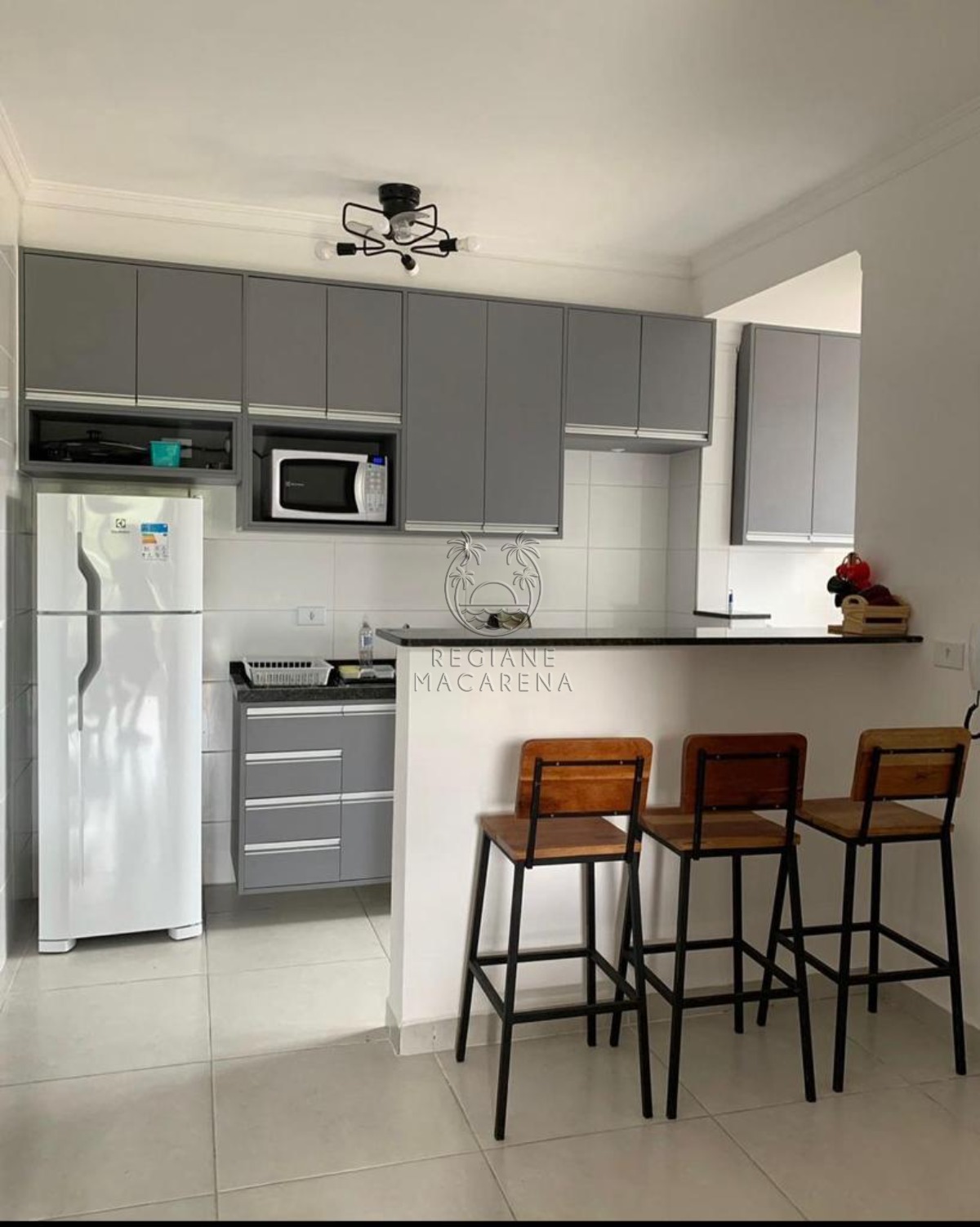 Apartamento à venda com 2 quartos, 68m² - Foto 3