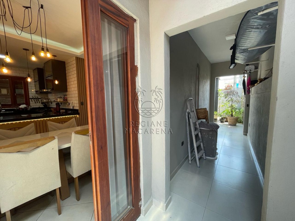 Casa à venda com 4 quartos, 204m² - Foto 15