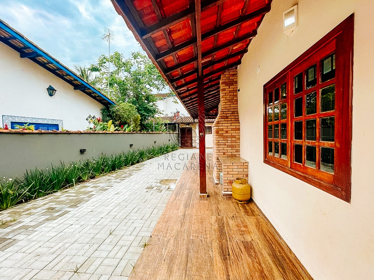 Casa à venda com 5 quartos, 200m² - Foto 5